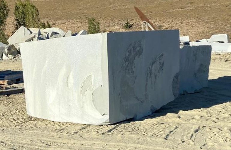 Hisar Gri Granit Blok Taş