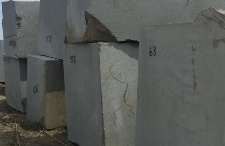 Hisar Gri Granit Blok Taş