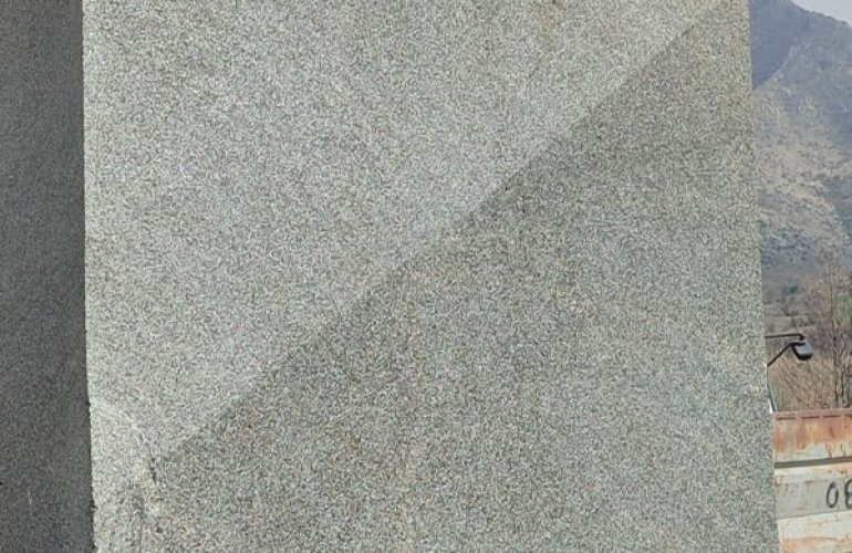 Hisar Gri Granit Blok Taş